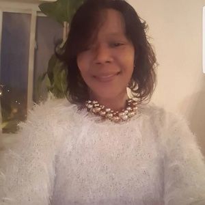 Meet your Posher, Annie